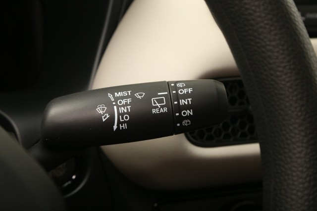 Vehicle image 22 of 28