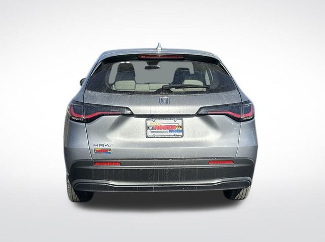 Vehicle image 6 of 18
