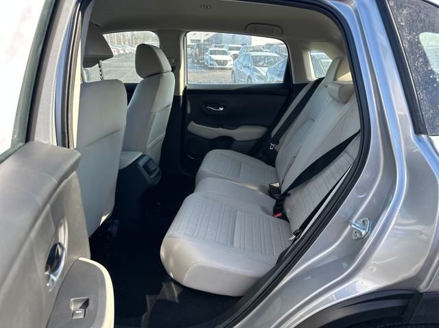 Vehicle image 18 of 18