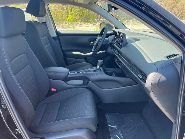 Vehicle image 15 of 36