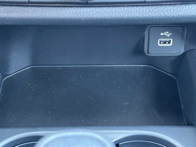 Vehicle image 28 of 36