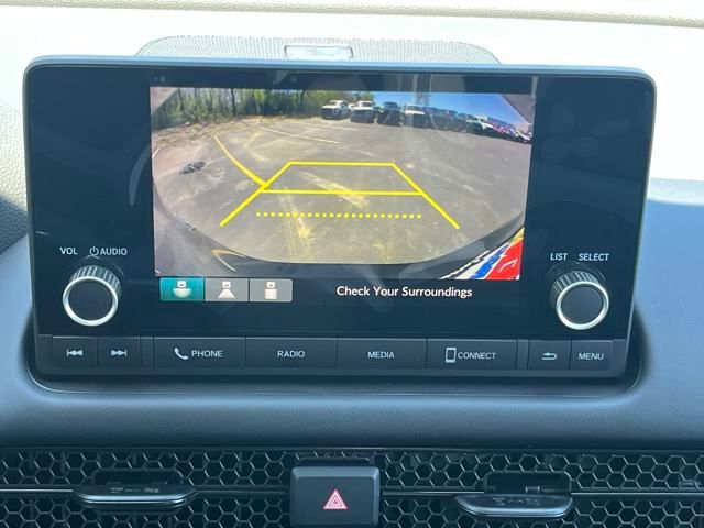 Vehicle image 24 of 36