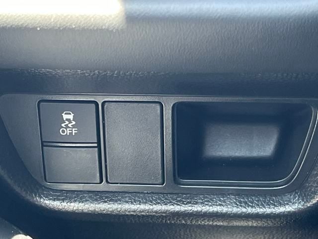 Vehicle image 19 of 36