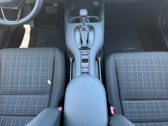 Vehicle image 33 of 36