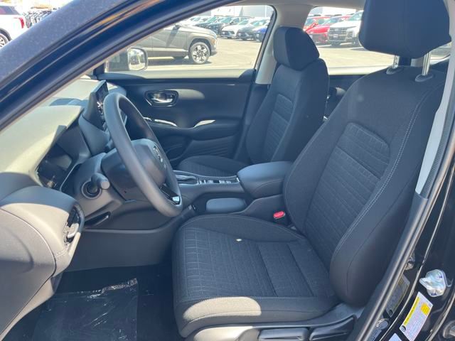 Vehicle image 13 of 36