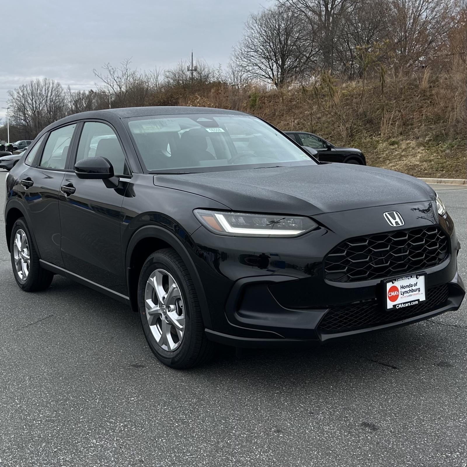 Vehicle image 2 of 8