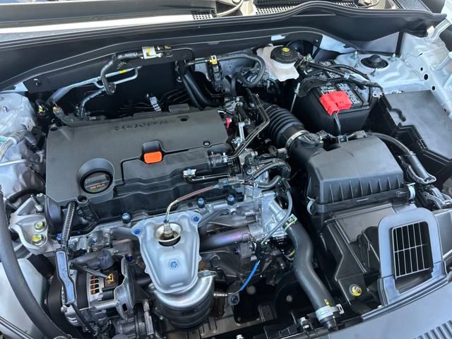 Vehicle image 31 of 34