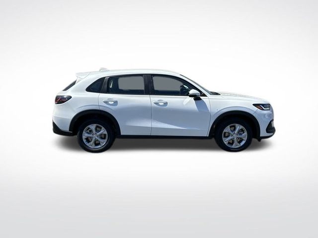 Vehicle image 4 of 34