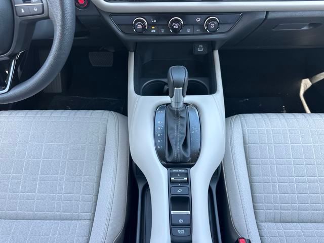 Vehicle image 26 of 34
