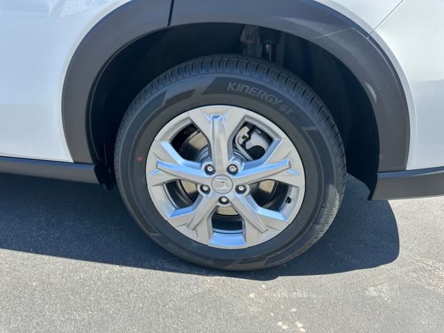 Vehicle image 33 of 34