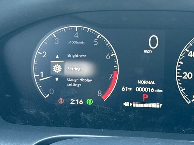 Vehicle image 19 of 34