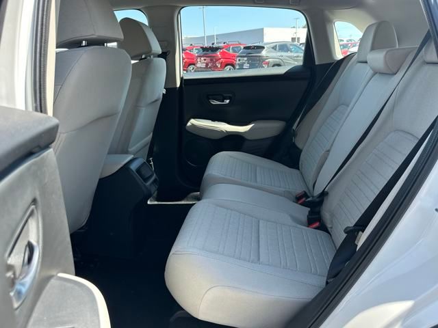 Vehicle image 14 of 34