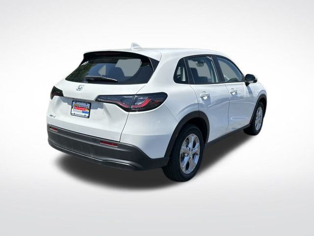 Vehicle image 5 of 34