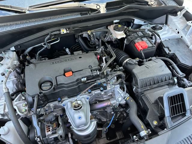 Vehicle image 9 of 34