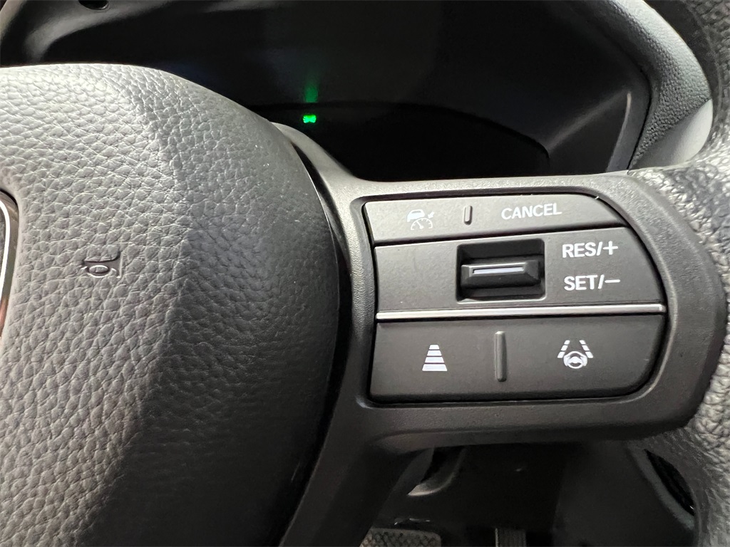 Vehicle image 15 of 24