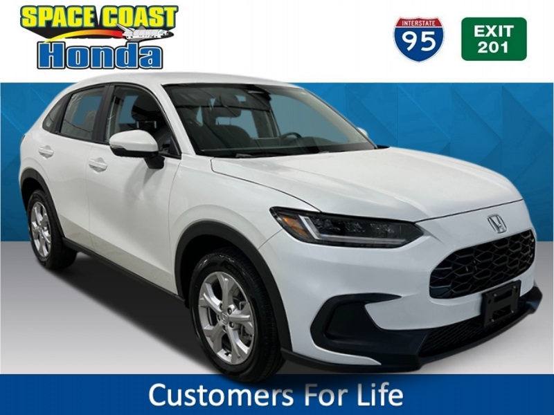 Vehicle image 4 of 24