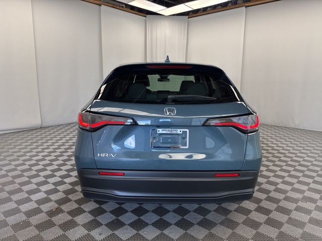 Vehicle image 5 of 29