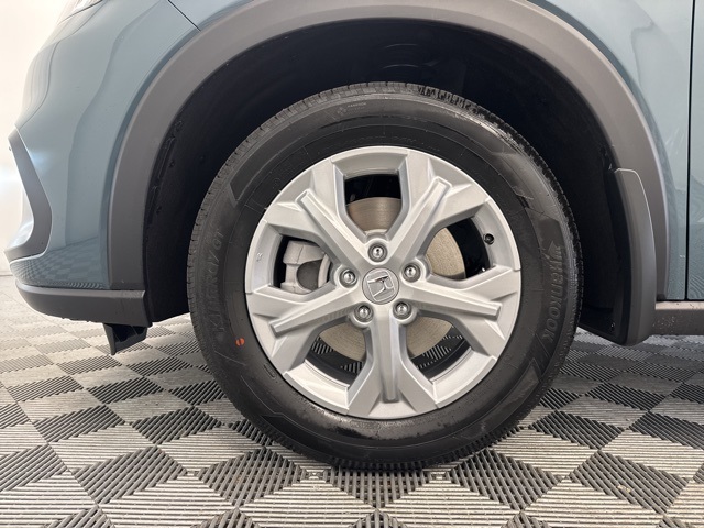Vehicle image 10 of 29