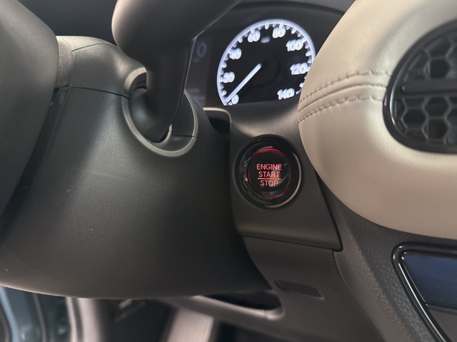 Vehicle image 22 of 29