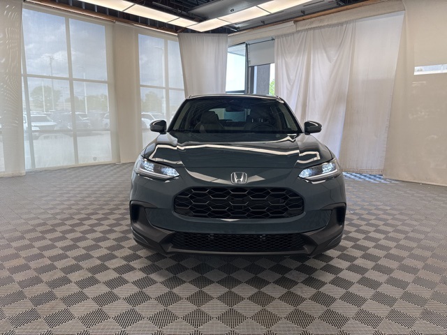 Vehicle image 4 of 29
