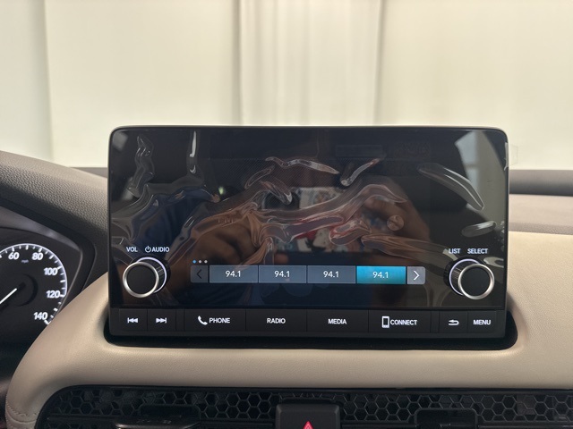 Vehicle image 19 of 29