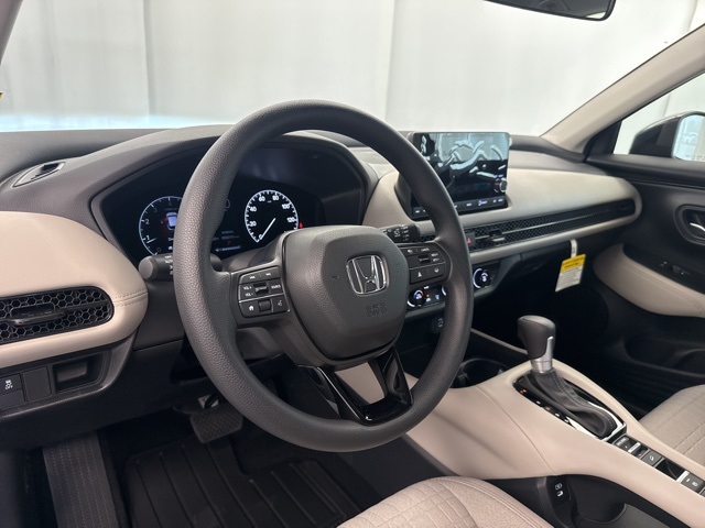 Vehicle image 14 of 29
