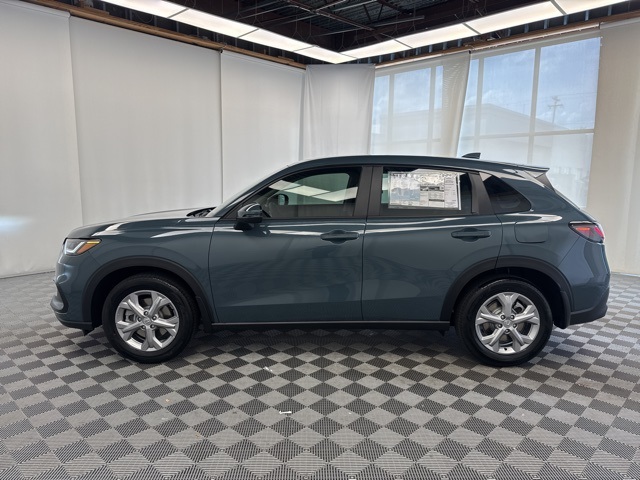 Vehicle image 2 of 29