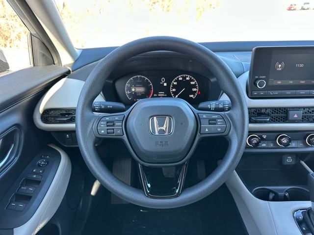 Vehicle image 11 of 20
