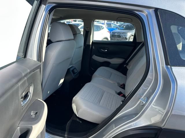 Vehicle image 18 of 20
