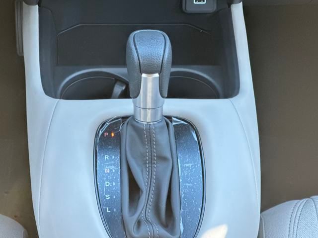 Vehicle image 16 of 20