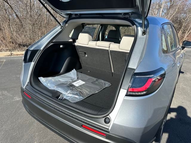 Vehicle image 19 of 20