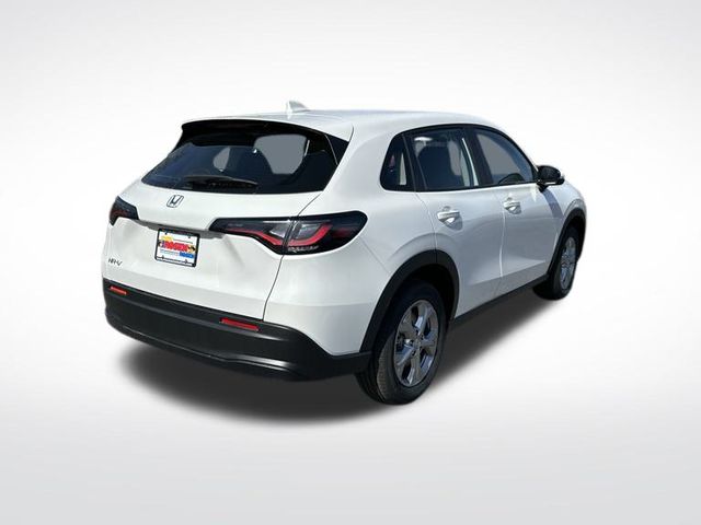 Vehicle image 5 of 32