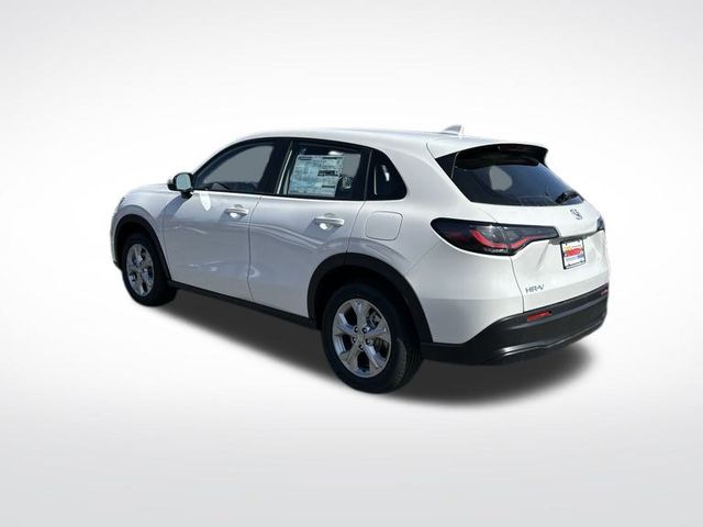 Vehicle image 7 of 32