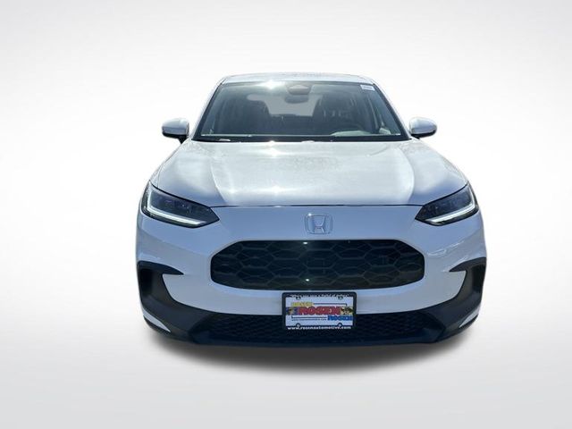 Vehicle image 2 of 32