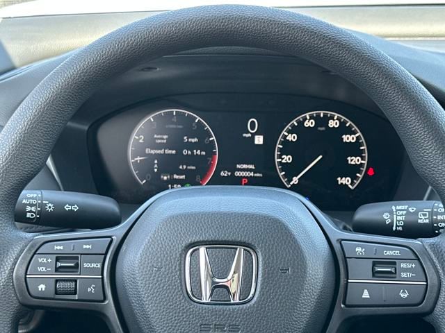 Vehicle image 17 of 32