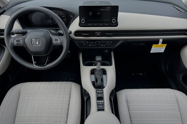 Vehicle image 14 of 32