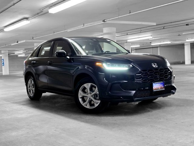 Vehicle image 5 of 39