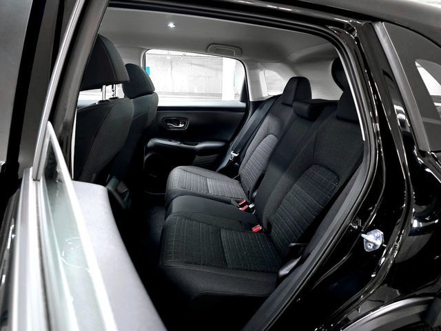 Vehicle image 22 of 39