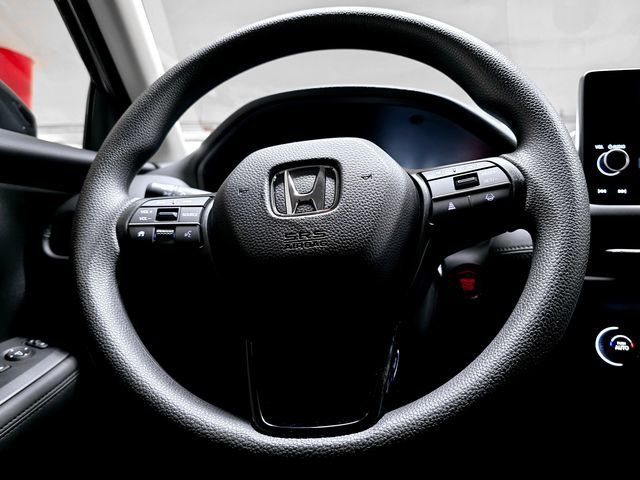 Vehicle image 14 of 39