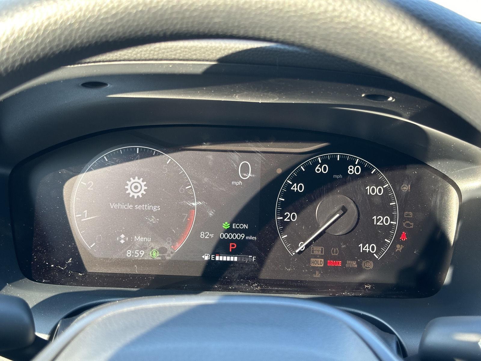 Vehicle image 20 of 28