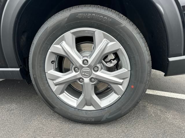 Vehicle image 33 of 34