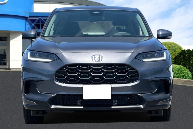 Vehicle image 2 of 33