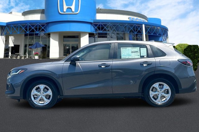 Vehicle image 9 of 33