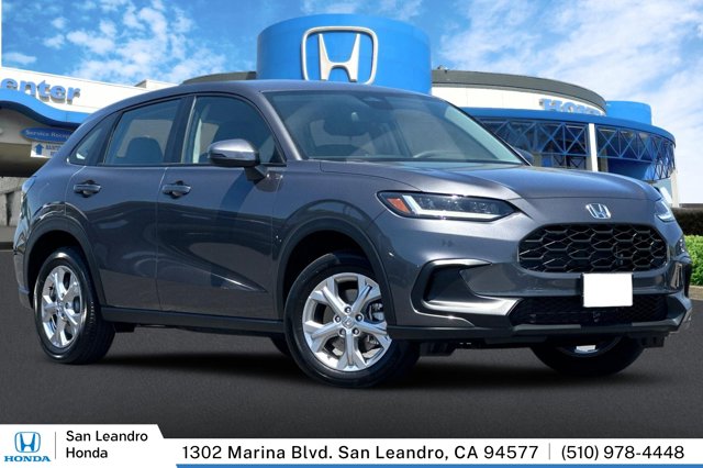 Vehicle image 3 of 33