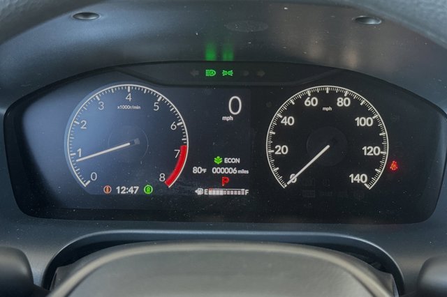 Vehicle image 29 of 33