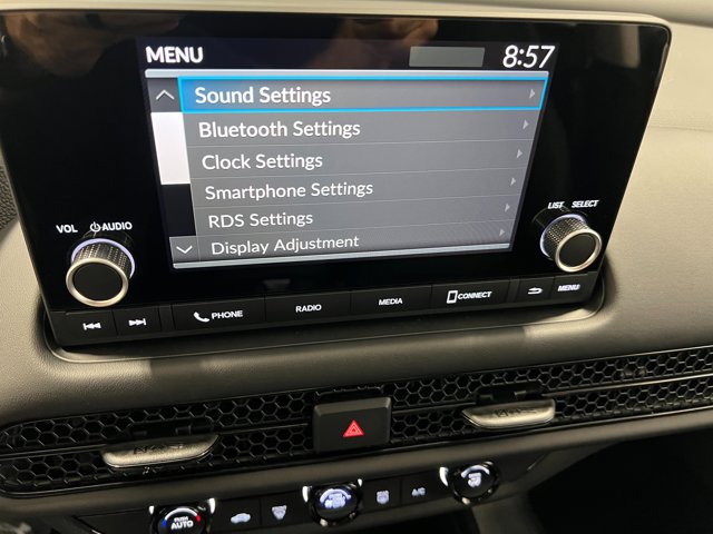 Vehicle image 23 of 31