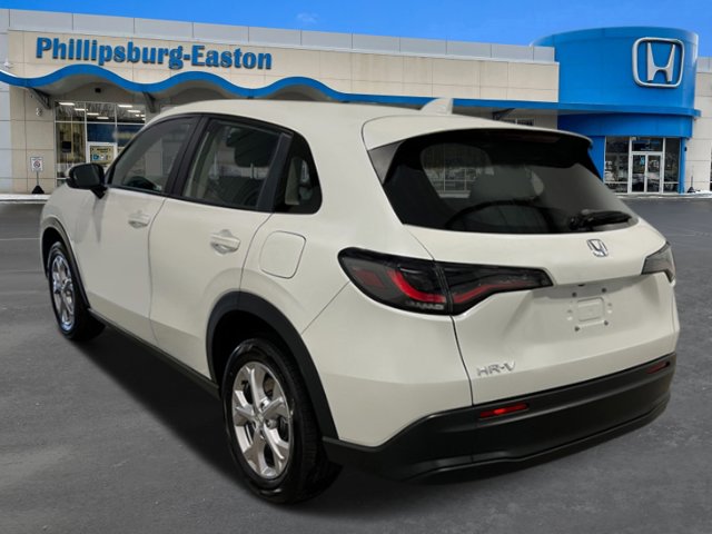 Vehicle image 6 of 31