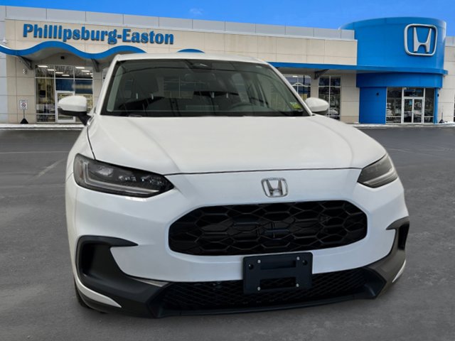 Vehicle image 3 of 31