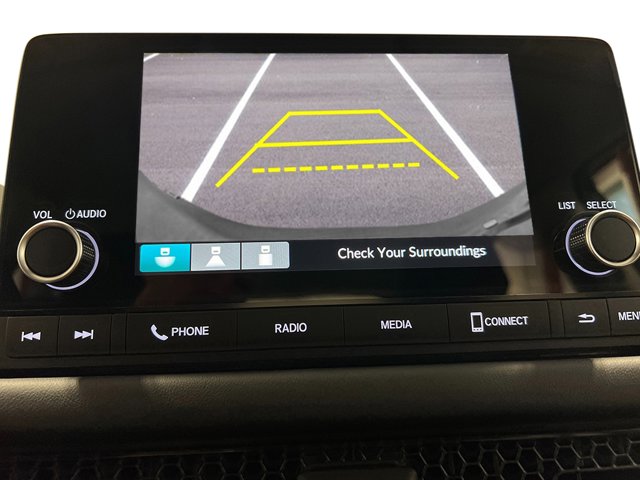 Vehicle image 24 of 31