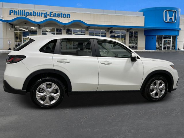Vehicle image 6 of 31